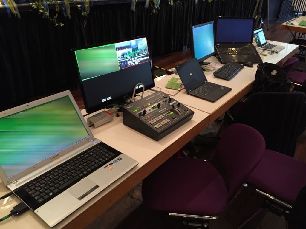 Aufbau des Streaming-Rigs einer Live-Veranstaltung